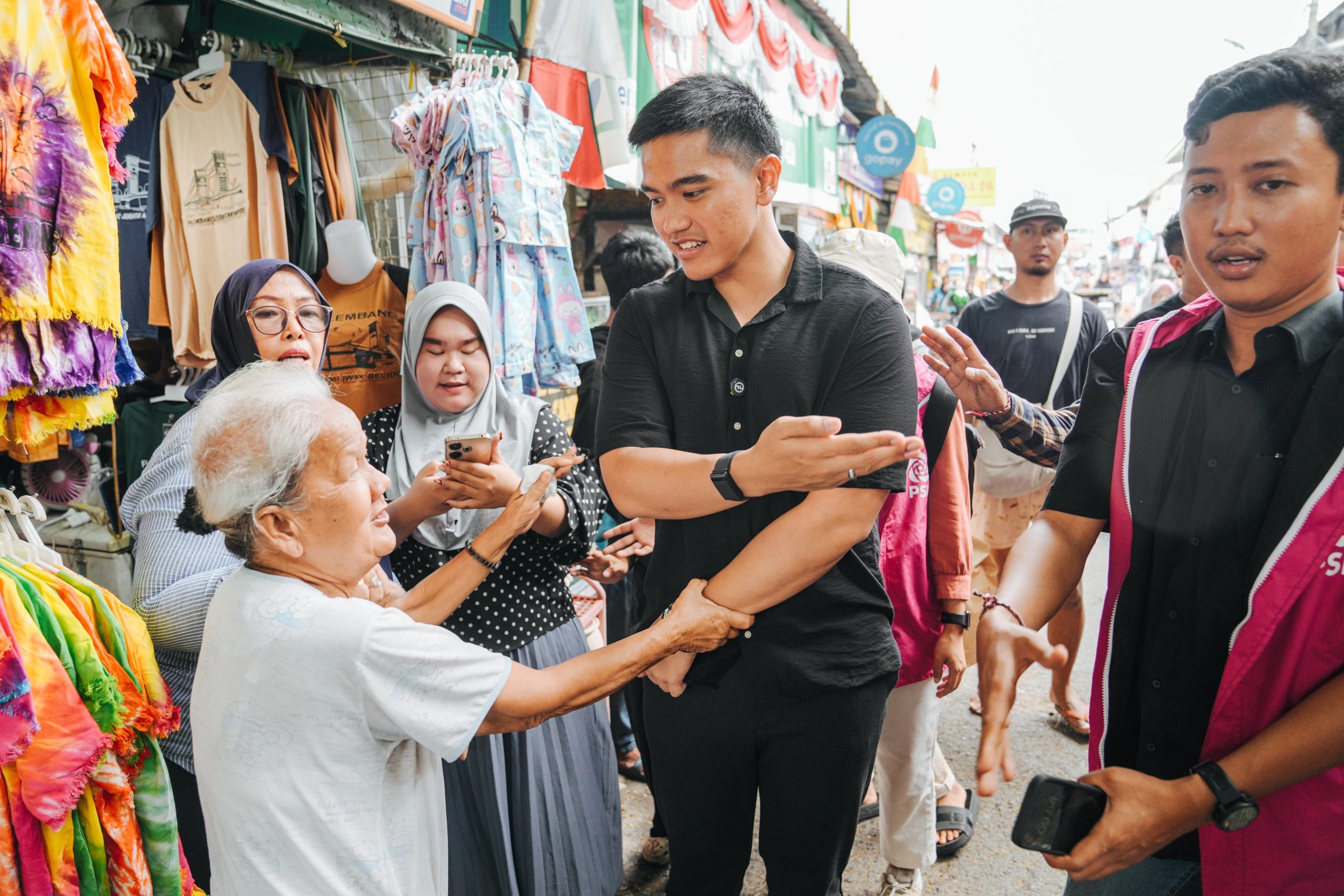 Dukung Penuh Herman Deru, Kaesang Turun Langsung Kampanye di Palembang