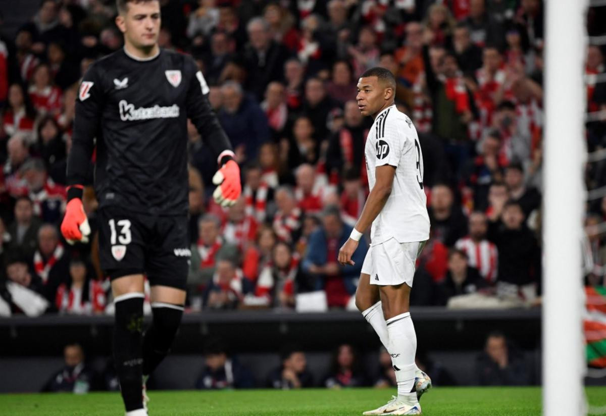 Mbappe Gagal Penalti, Valverde Blunder